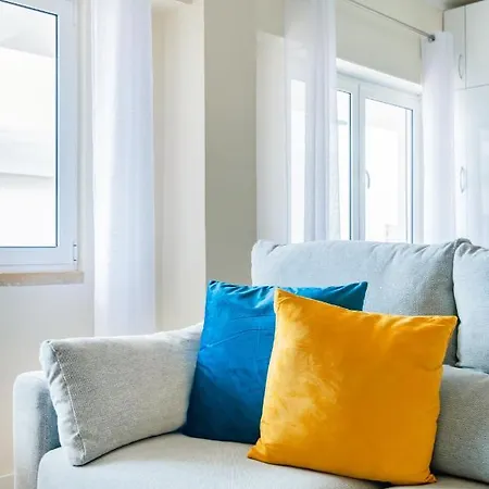 Apartment Oeiras Spacious And Modern Flat Paco de Arcos