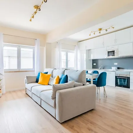 Apartment Oeiras Spacious And Modern Flat Paco de Arcos